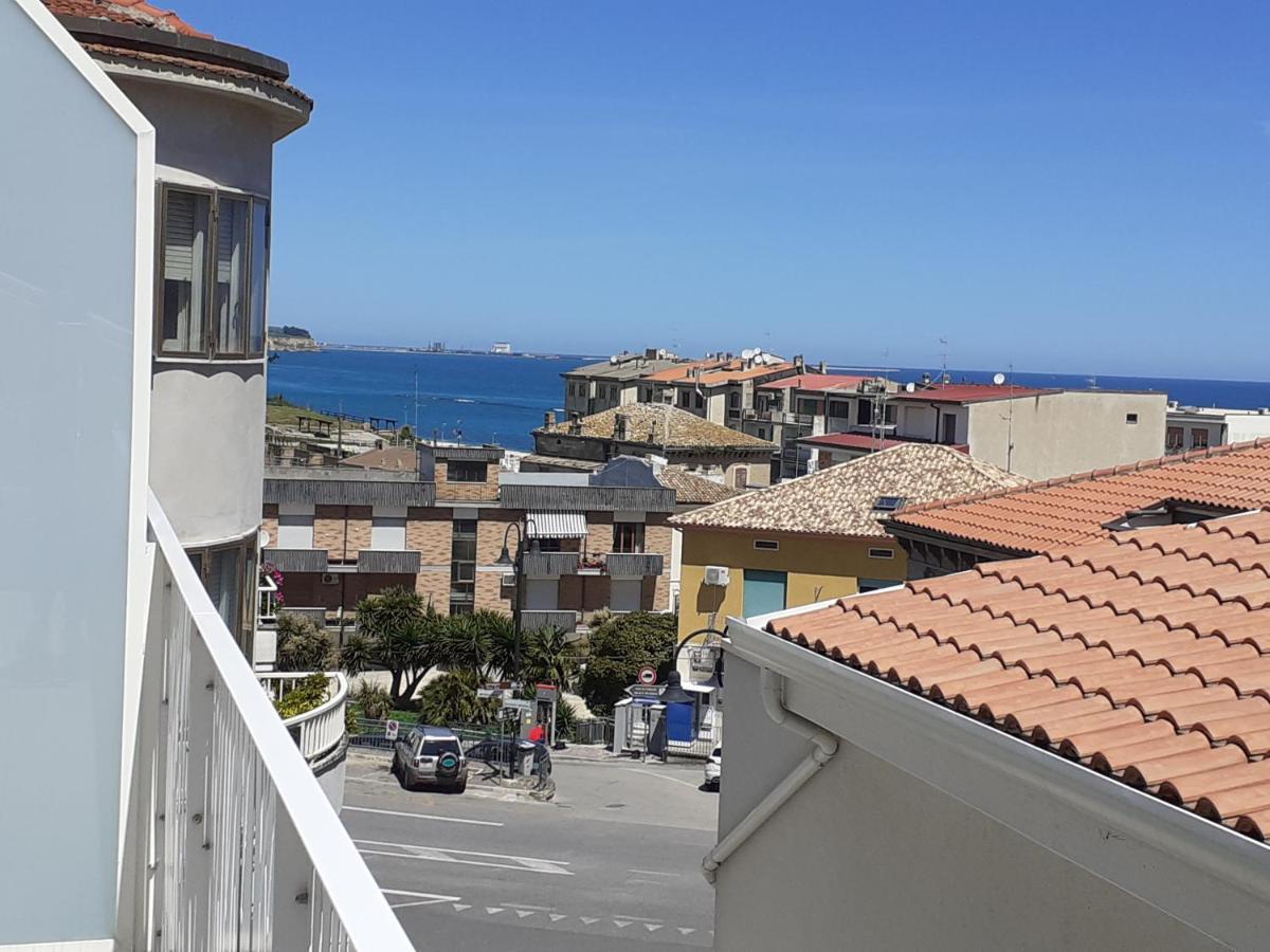 Lo Scorcio Sul Mare Apartment Marina di San Vito Exterior foto