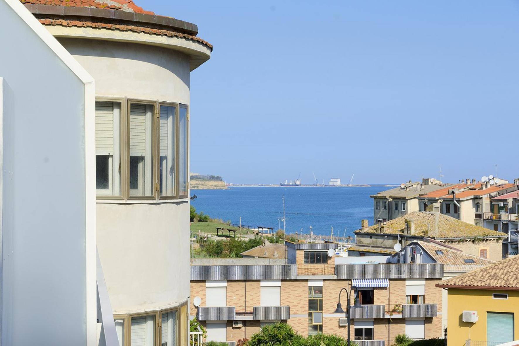 Lo Scorcio Sul Mare Apartment Marina di San Vito Exterior foto